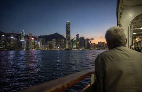 Hong Kong, ville d'arrivants et culture de l'entre-deux