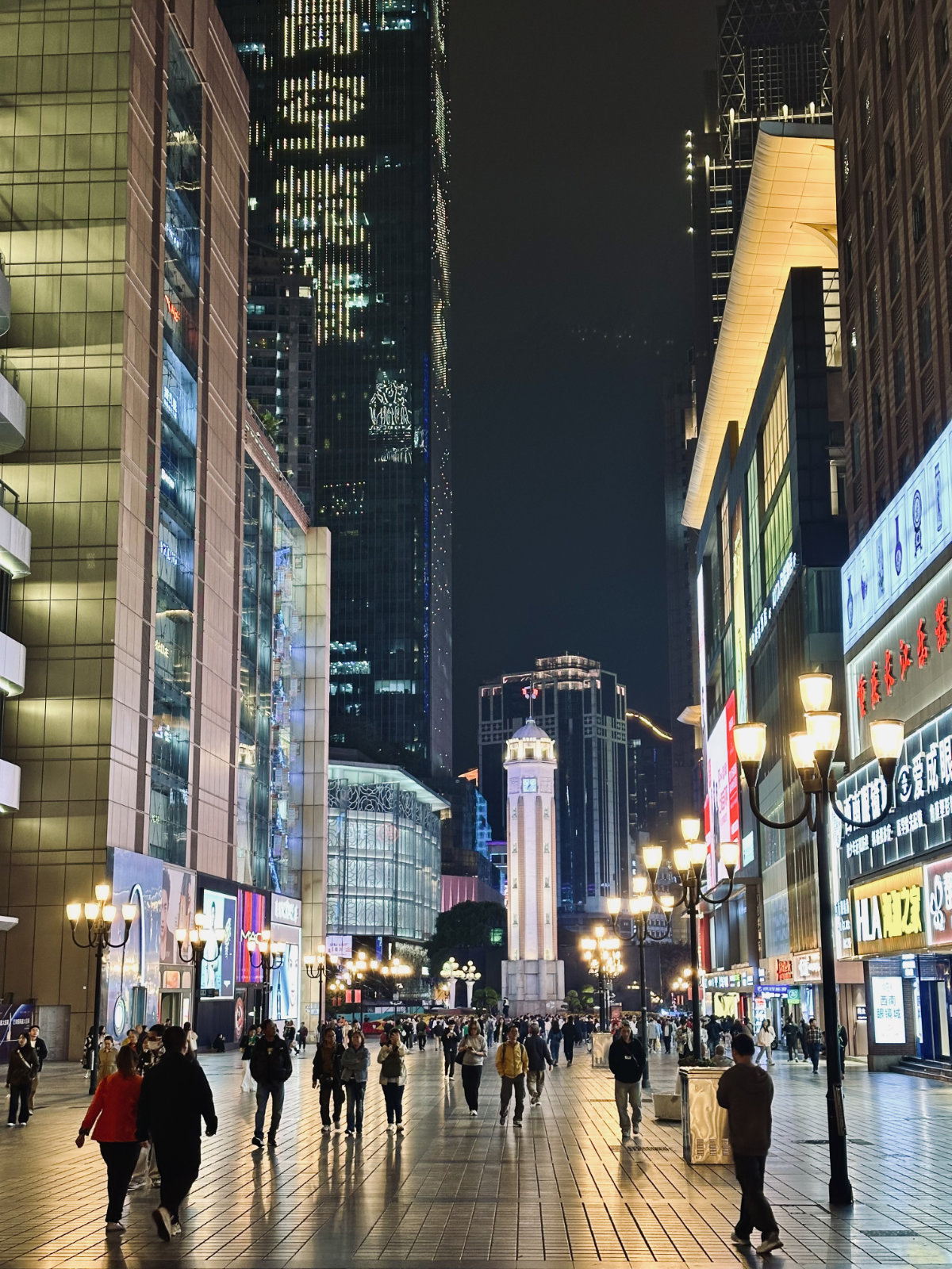 Chongqing la nuit, Chongqing Jiefangbei, Chongqing, La Chine de nuit, Chine moderne, Scène de rue, Ville verticale