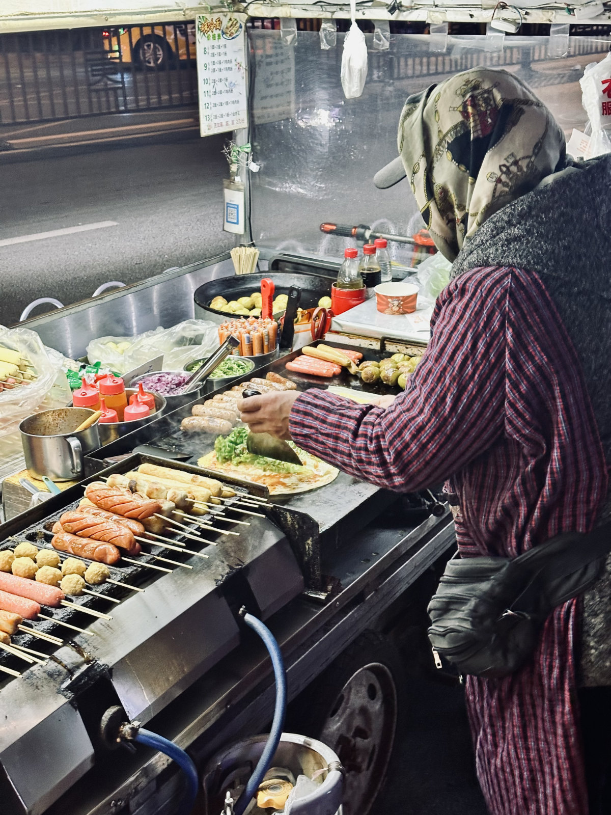Street-food à Shenyang, Shenyang la nuit, Shenyang, La Chine de nuit, Street-food